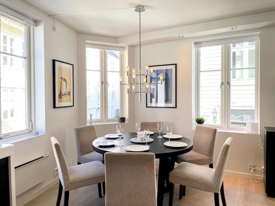 Central City Apt On One Of Bergen'S Finest Streets Екстер'єр фото