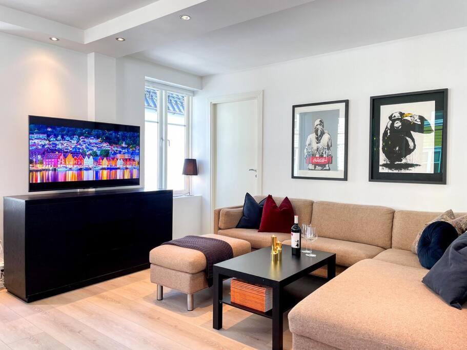 Central City Apt On One Of Bergen'S Finest Streets Екстер'єр фото